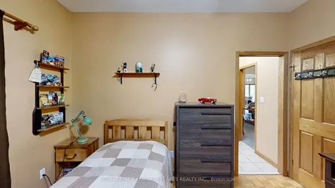 21 Emerald Street Kawartha Lakes ON K9V 4R6