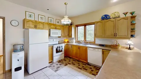 21 Emerald Street Kawartha Lakes ON K9V 4R6