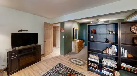 21 Emerald Street Kawartha Lakes ON K9V 4R6