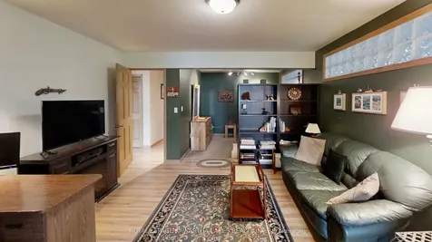 21 Emerald Street Kawartha Lakes ON K9V 4R6