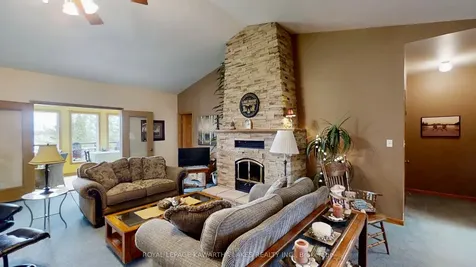 21 Emerald Street Kawartha Lakes ON K9V 4R6