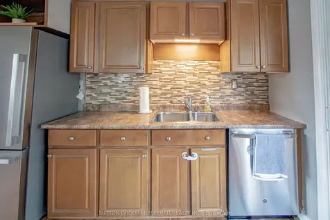 139 Keefer Street Strathroy-caradoc ON N7G 1E1
