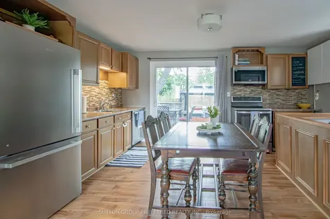 139 Keefer Street Strathroy-caradoc ON N7G 1E1