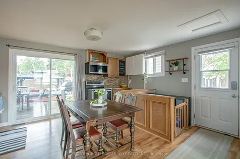 139 Keefer Street Strathroy-caradoc ON N7G 1E1