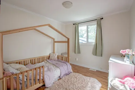 139 Keefer Street Strathroy-caradoc ON N7G 1E1