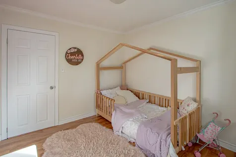 139 Keefer Street Strathroy-caradoc ON N7G 1E1