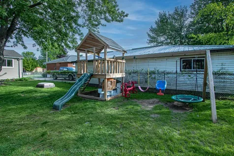 139 Keefer Street Strathroy-caradoc ON N7G 1E1
