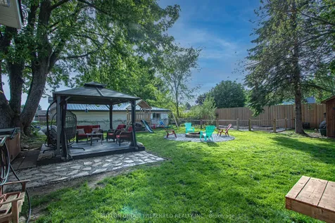 139 Keefer Street Strathroy-caradoc ON N7G 1E1
