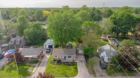 139 Keefer Street Strathroy-caradoc ON N7G 1E1