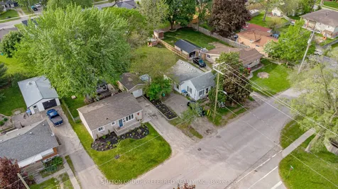139 Keefer Street Strathroy-caradoc ON N7G 1E1