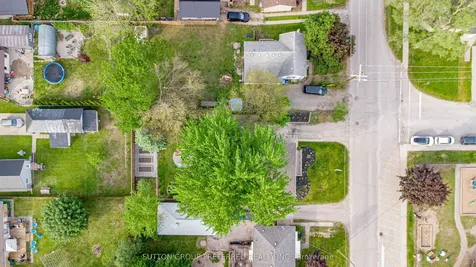139 Keefer Street Strathroy-caradoc ON N7G 1E1