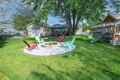 139 Keefer Street Strathroy-caradoc ON N7G 1E1