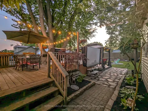 139 Keefer Street Strathroy-caradoc ON N7G 1E1