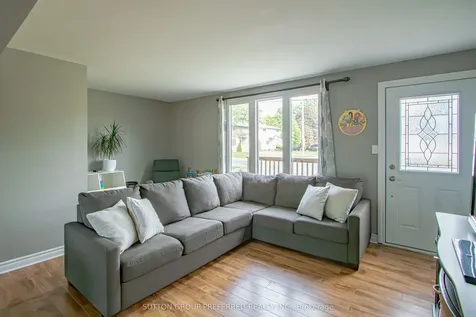 139 Keefer Street Strathroy-caradoc ON N7G 1E1