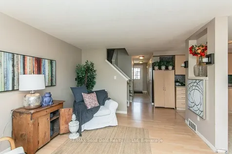 71 Foxglove Crescent Kitchener ON N2E 3Y8