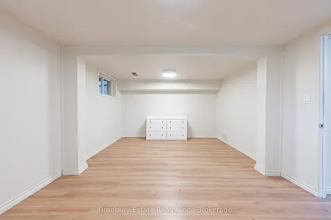 13 East 21st Street Hamilton ON L8V 2T3
