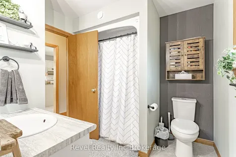 122 Hemlock Road Ingersoll ON N5C 3Z6