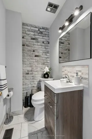 1014B Vanier Avenue Woodstock ON N4S 4K4