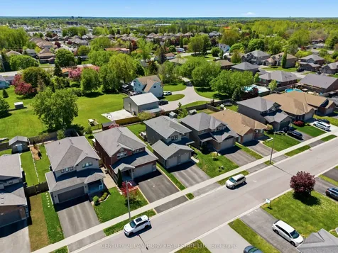 17 Cavendish Drive Belleville ON K8N 0C2