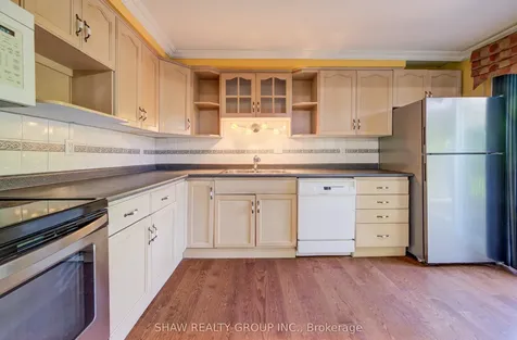 70 Frobisher Court Cambridge ON N1R 6Z5