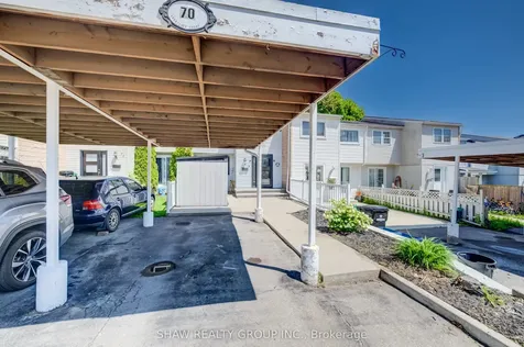 70 Frobisher Court Cambridge ON N1R 6Z5
