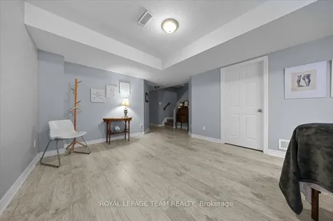 345 Forestbrook Street Kanata ON K2K 0B8