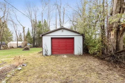 30 Woods Avenue Kawartha Lakes ON K0L 2W0