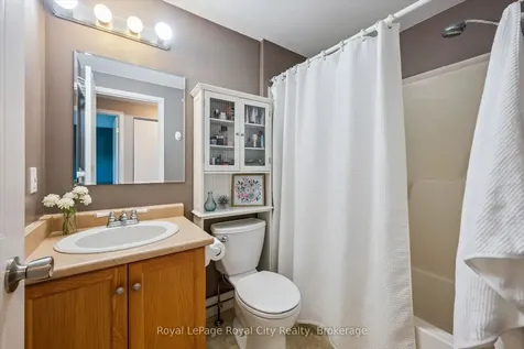 240 London Road W Guelph ON N1H 8N8