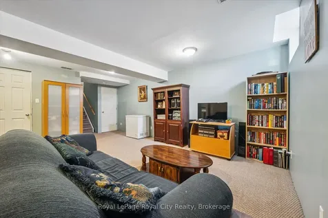 240 London Road W Guelph ON N1H 8N8