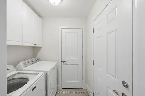 188 Wilmer Avenue Gananoque ON K7G 3C3