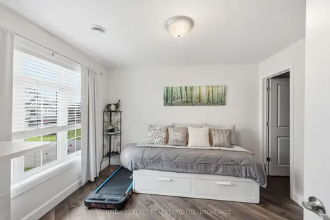 188 Wilmer Avenue Gananoque ON K7G 3C3