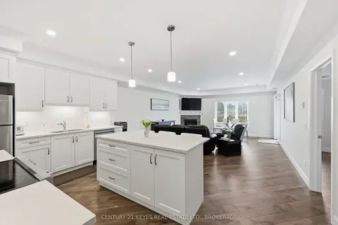 188 Wilmer Avenue Gananoque ON K7G 3C3