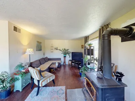 529 Gunter Settlement Road Quinte West ON K8V 5P6