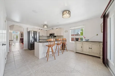 122 Parcells Crescent Peterborough ON K9K 2R2