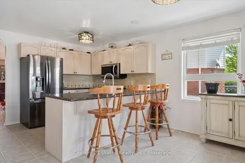122 Parcells Crescent Peterborough ON K9K 2R2