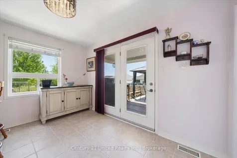 122 Parcells Crescent Peterborough ON K9K 2R2