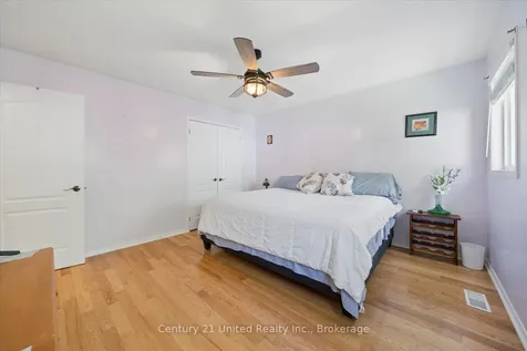 122 Parcells Crescent Peterborough ON K9K 2R2