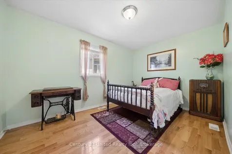 122 Parcells Crescent Peterborough ON K9K 2R2
