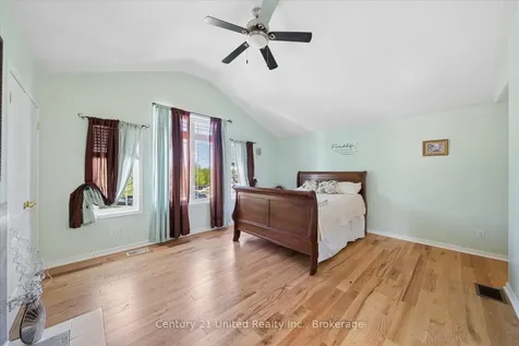122 Parcells Crescent Peterborough ON K9K 2R2