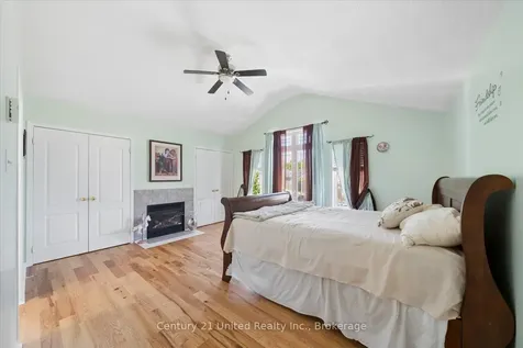 122 Parcells Crescent Peterborough ON K9K 2R2