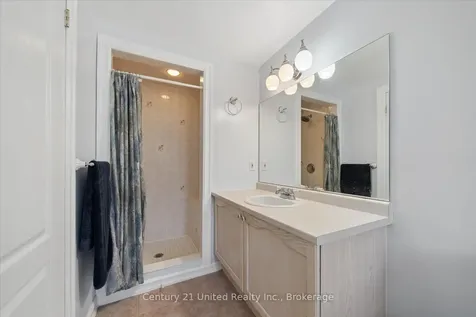 122 Parcells Crescent Peterborough ON K9K 2R2