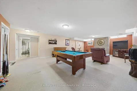 122 Parcells Crescent Peterborough ON K9K 2R2