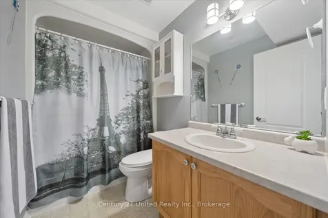 122 Parcells Crescent Peterborough ON K9K 2R2
