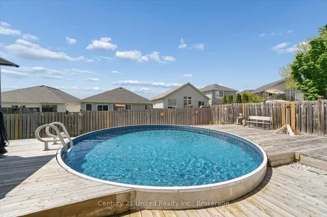 122 Parcells Crescent Peterborough ON K9K 2R2