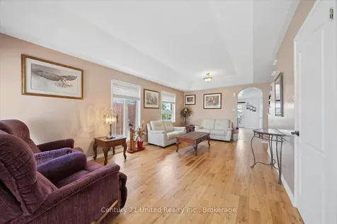 122 Parcells Crescent Peterborough ON K9K 2R2