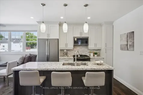 4 Rembe Avenue Hamilton ON L8H 7G6