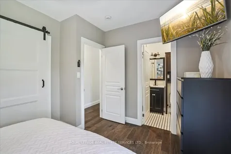 4 Rembe Avenue Hamilton ON L8H 7G6