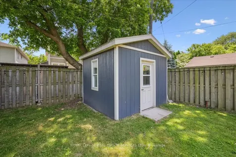 4 Rembe Avenue Hamilton ON L8H 7G6