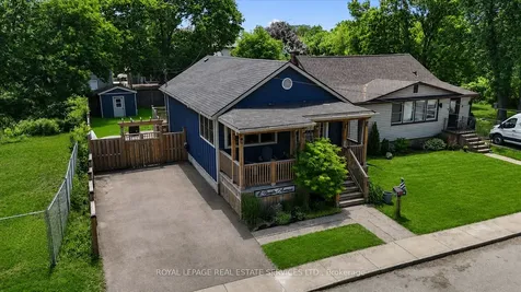 4 Rembe Avenue Hamilton ON L8H 7G6