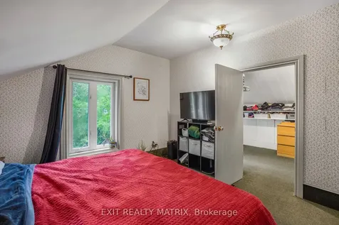 160 Nelson Street E Hawkesbury ON K6A 1L8